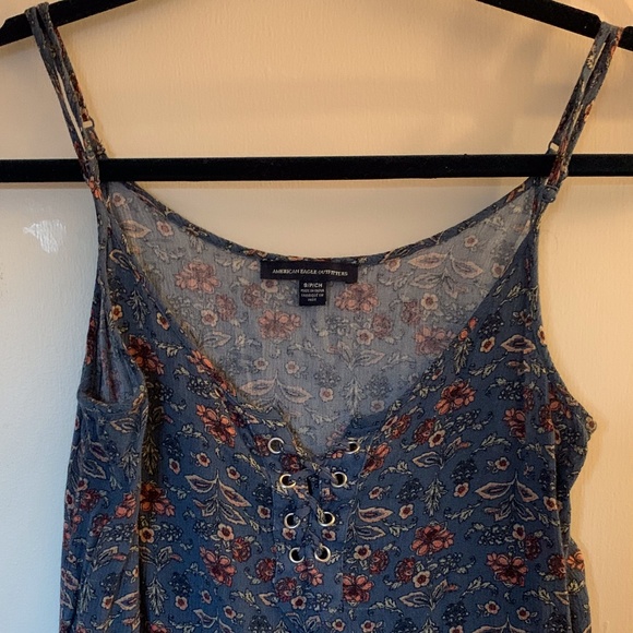 Beautiful Floral Tank - Picture 3 of 5
